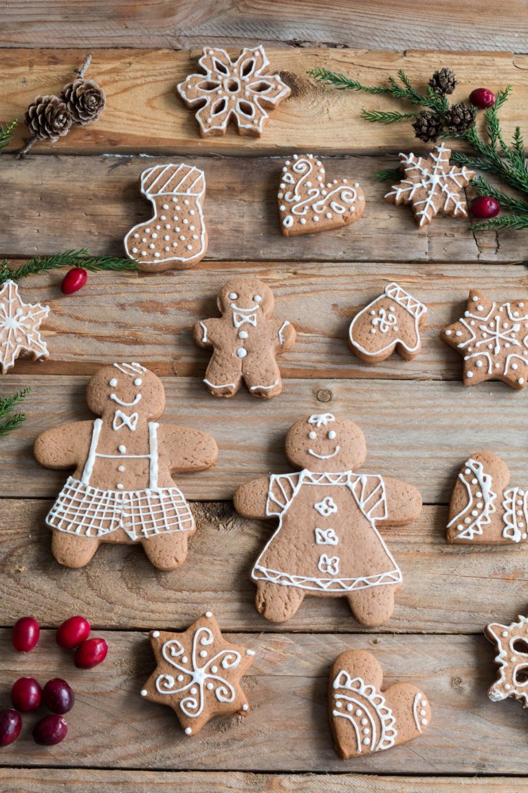 Weihnachtsplätzchen mit Marmeladenfüllung