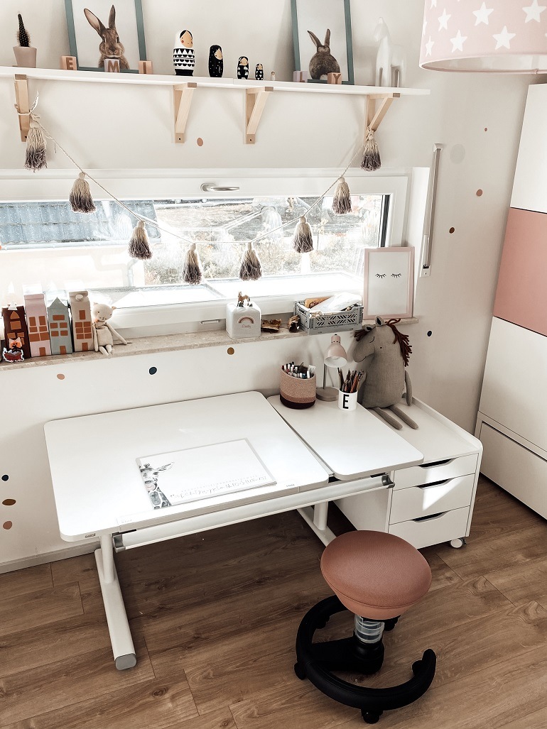 Ein Mädchenzimmer in einem Kern-Haus Vero - Raum für das wahre Glück