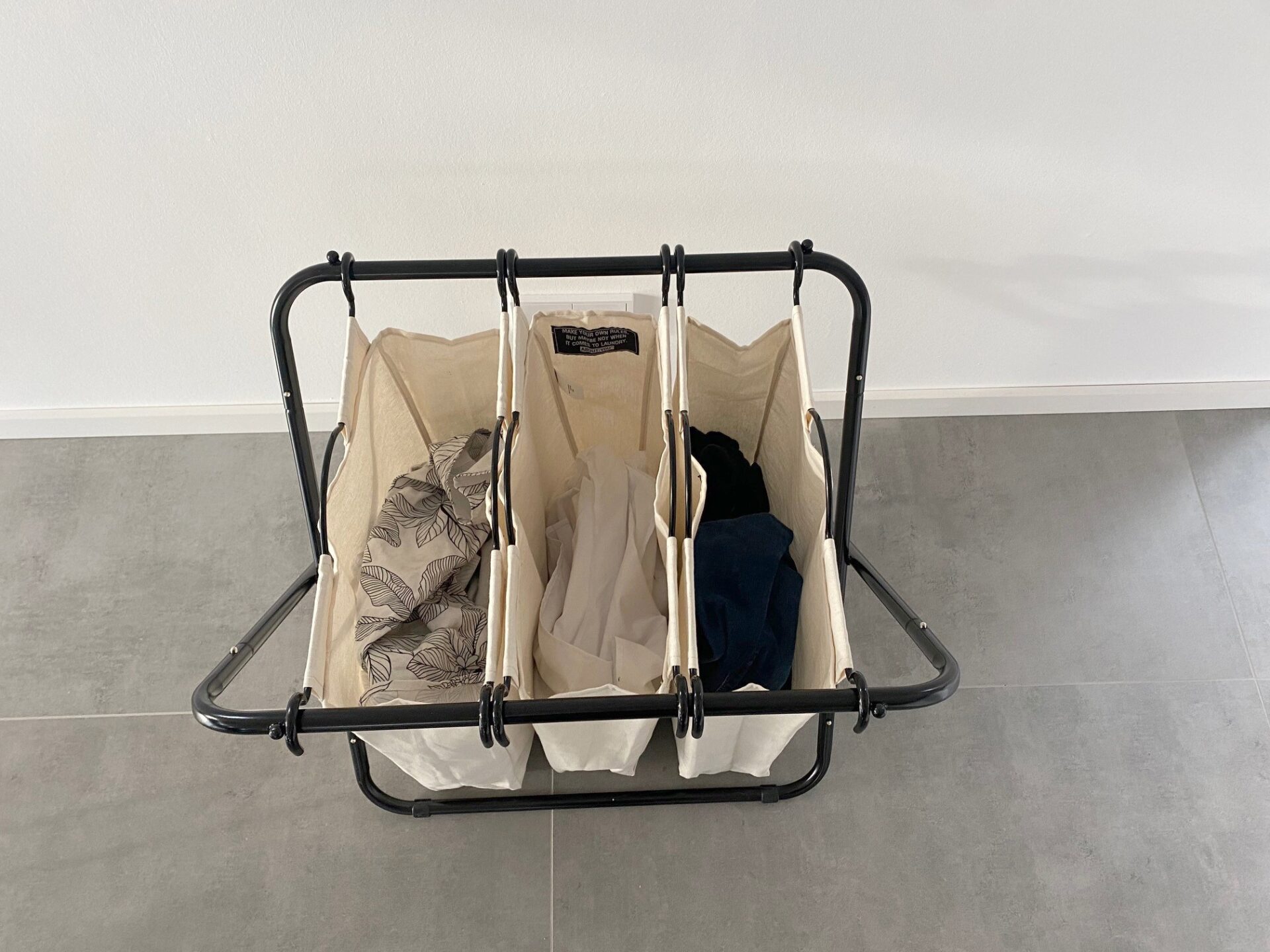 Wäscheschacht einbauen - eine praktische Haushaltshilfe