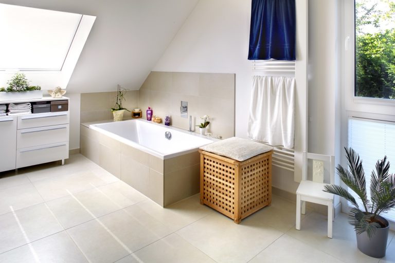 Grundrisse für das Badezimmer - verschiedene Ideen fürs Bad