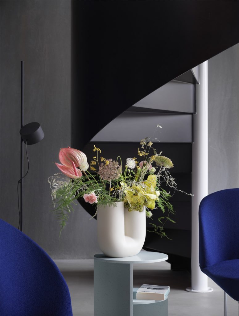 Kink Vase von Muuto