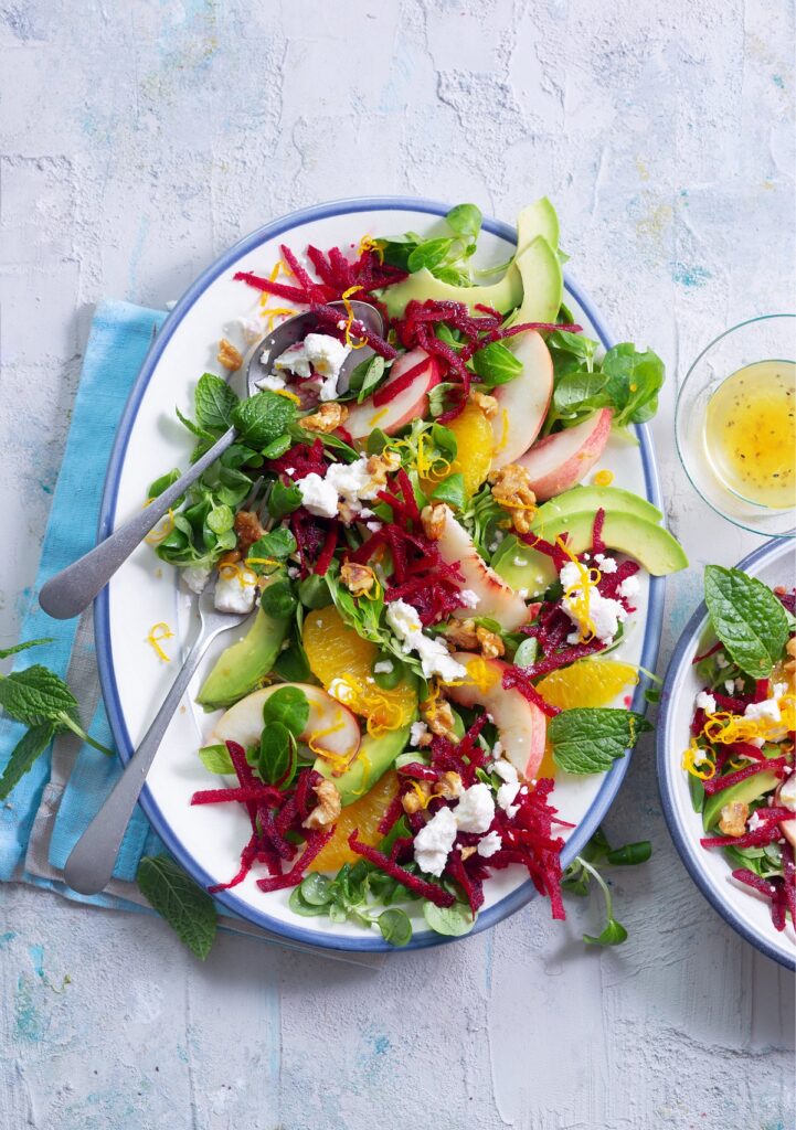 Rote Beete Salat mit Feta und karamellisierten Walnüssen - Raum für das ...