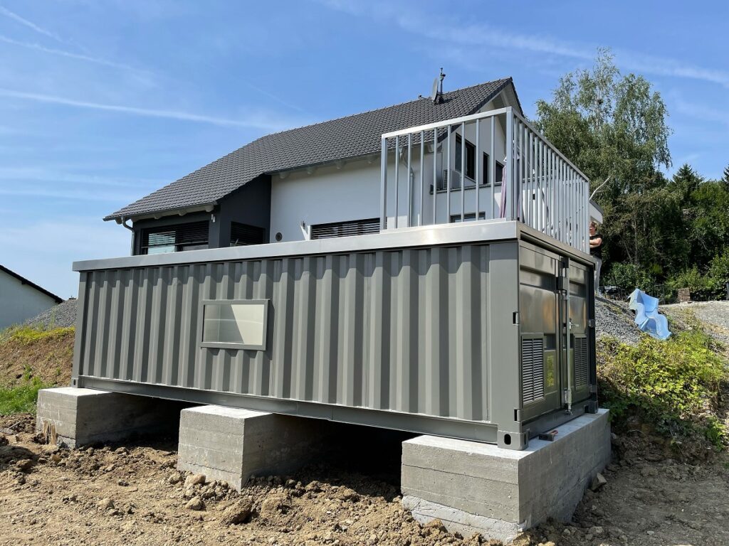 Poolcontainer im Garten