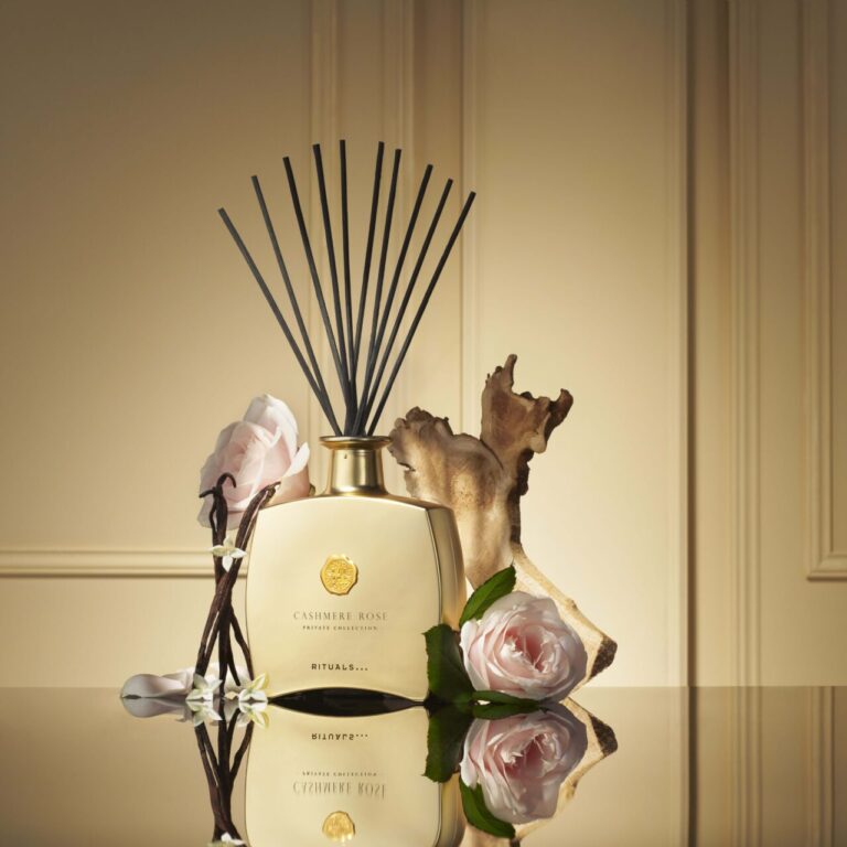 Private Collection Cashmere Rose Fragranc