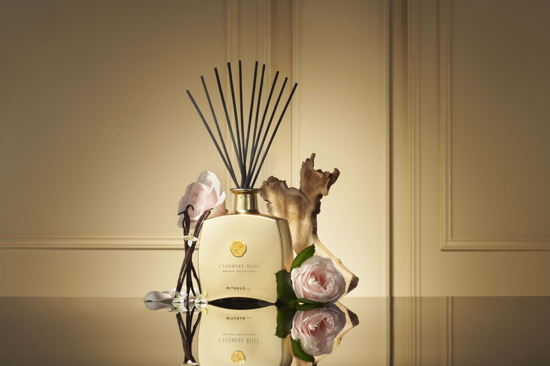 Private Collection Cashmere Rose Fragranc